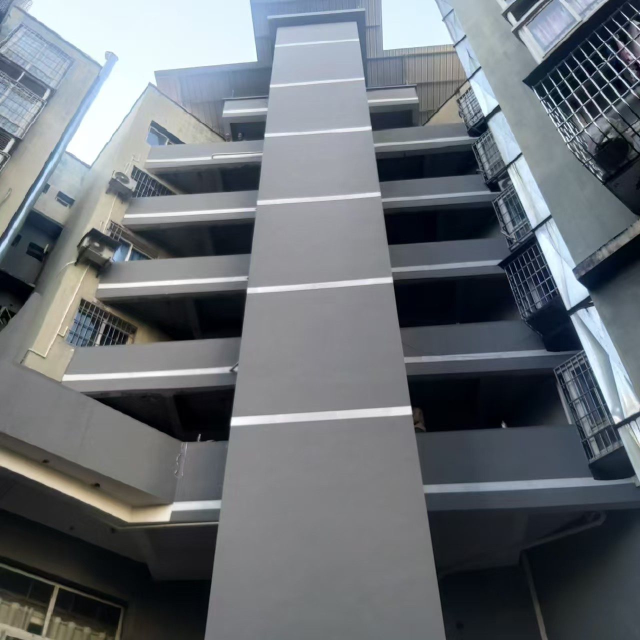 冬日里的溫暖——升華更新改造、加裝電梯經典案例(圖9) 冬日里的溫暖——升華更新改造、加裝電梯經典案例(圖10)